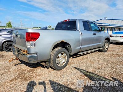 Trzecie zdjęcie samochodu z tyłu: 2011 TOYOTA TUNDRA DOUBLE CAB SR5 VIN:5TFUM5F16BX019570 - miniatura