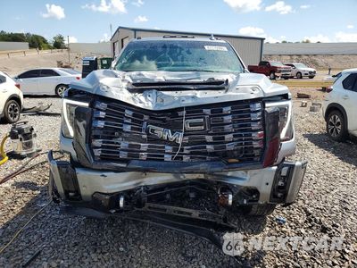 Piąte zdjęcie samochodu w środku: 2025 GMC SIERRA K2500 DENALI ULTIMATE VIN:1GT4UXEY7SF353834 - miniatura