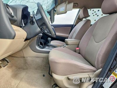 Zdjęcie 7 z 13 samochodu: 2007 TOYOTA RAV4 BASE VIN:JTMZD33V576037055 - miniatura