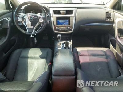 Zdjęcie 8 z 12 samochodu: 2018 NISSAN ALTIMA 2.5 SR VIN:1N4AL3AP1JC231102 - miniatura