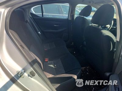 Zdjęcie 10 z 13 samochodu: 2021 NISSAN SENTRA SV VIN:3N1AB8CV4MY206036 - miniatura