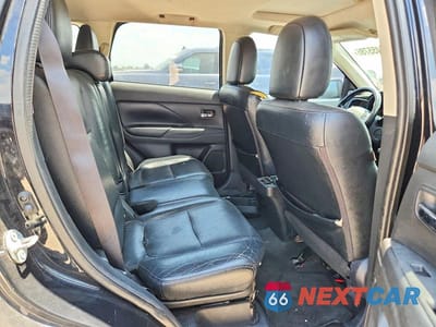 Zdjęcie 11 z 13 samochodu: 2016 MITSUBISHI OUTLANDER SE VIN:JA4AD3A38GZ011038 - miniatura