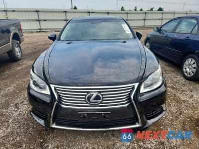 Piąte zdjęcie samochodu w środku: 2016 LEXUS LS 460 VIN:JTHCL5EF1G5026763 - miniatura
