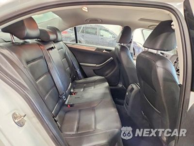 Zdjęcie 10 z 12 samochodu: 2016 VOLKSWAGEN JETTA SE VIN:3VWD67AJ7GM402554 - miniatura
