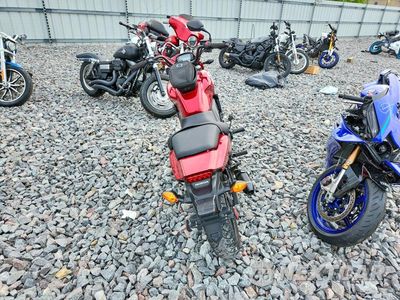 Czwarte zdjęcie samochodu z boku: 2014 HONDA CTX700 N VIN:JH2RC6807EK001767 - miniatura
