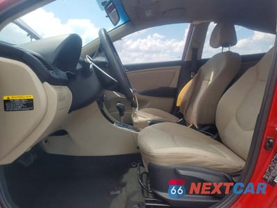 Zdjęcie 7 z 12 samochodu: 2016 HYUNDAI ACCENT SE VIN:KMHCT4AE2GU110052 - miniatura
