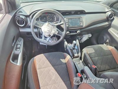 Zdjęcie 8 z 12 samochodu: 2020 NISSAN KICKS SR VIN:3N1CP5DV6LL516675 - miniatura