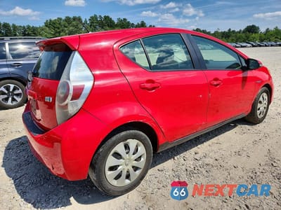 Trzecie zdjęcie samochodu z tyłu: 2014 TOYOTA PRIUS C TWO VIN:JTDKDTB31E1072817 - miniatura