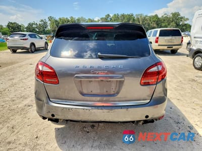 Zdjęcie 6 z 13 samochodu: 2013 PORSCHE CAYENNE VIN:WP1AA2A22DLA02932 - miniatura