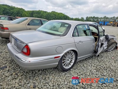 Trzecie zdjęcie samochodu z tyłu: 2006 JAGUAR XJ8 VIN:SAJWA71B36SH02055 - miniatura
