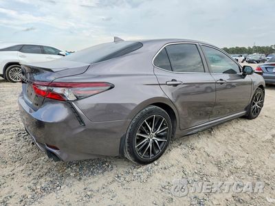 Trzecie zdjęcie samochodu z tyłu: 2023 TOYOTA CAMRY SE VIN:4T1G11AK1PU762429 - miniatura