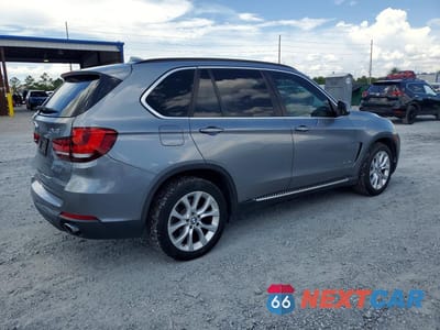 Trzecie zdjęcie samochodu z tyłu: 2016 BMW X5 SDRIVE35I VIN:5UXKR2C5XG0H42807 - miniatura