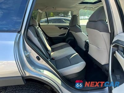 Zdjęcie 7 z 10 samochodu: 2025 TOYOTA RAV4 HYBRID XLE VIN:4T3RWRFV2SU201815 - miniatura
