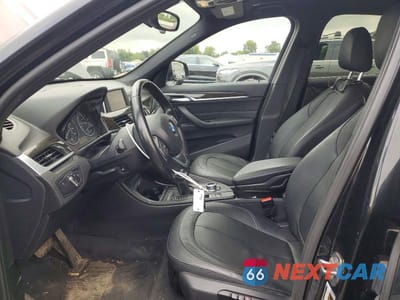 Zdjęcie 7 z 13 samochodu: 2017 BMW X1 XDRIVE28I VIN:WBXHT3Z34H4A55974 - miniatura