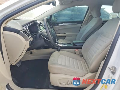 Zdjęcie 7 z 13 samochodu: 2019 FORD FUSION SE VIN:3FA6P0LU0KR201474 - miniatura