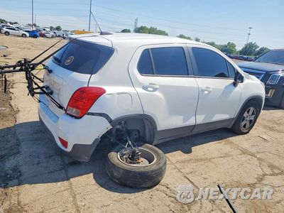 Trzecie zdjęcie samochodu z tyłu: 2020 CHEVROLET TRAX LS VIN:KL7CJNSB1LB063460 - miniatura