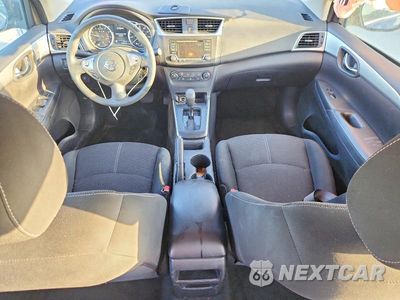 Zdjęcie 8 z 12 samochodu: 2018 NISSAN SENTRA S VIN:3N1AB7AP6JY277894 - miniatura