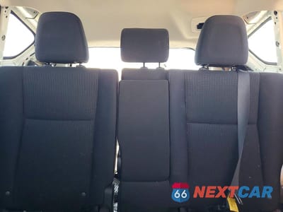 Zdjęcie 10 z 14 samochodu: 2016 TOYOTA RAV4 LE VIN:JTMZFREV5GJ098476 - miniatura