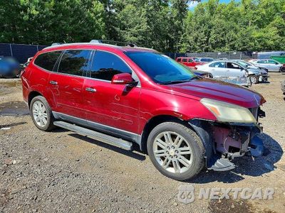 Czwarte zdjęcie samochodu z boku: 2015 CHEVROLET TRAVERSE LT VIN:1GNKRGKD3FJ305851 - miniatura