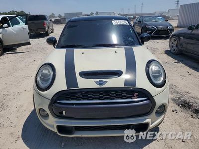 Piąte zdjęcie samochodu w środku: 2020 MINI COOPER S VIN:WMWXU9C02L2L37763 - miniatura