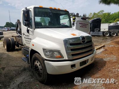 Czwarte zdjęcie samochodu z boku: 2017 HINO 338 TOW TRUCK VIN:5PVNV8JV5H4S57014 - miniatura