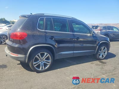 Trzecie zdjęcie samochodu z tyłu: 2013 VOLKSWAGEN TIGUAN S VIN:WVGAV3AX3DW584461 - miniatura
