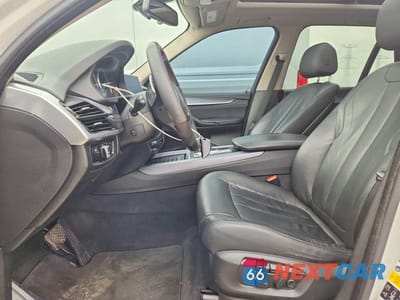Zdjęcie 7 z 13 samochodu: 2015 BMW X5 XDRIVE35D VIN:5UXKS4C58F0N07978 - miniatura