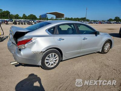 Trzecie zdjęcie samochodu z tyłu: 2015 NISSAN ALTIMA 2.5 S VIN:1N4AL3AP4FC431141 - miniatura