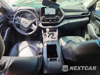 Zdjęcie 8 z 13 samochodu: 2023 TOYOTA HIGHLANDER XLE VIN:5TDKDRAH9PS516872 - miniatura