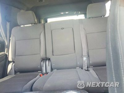 Zdjęcie 10 z 13 samochodu: 2021 CHEVROLET TAHOE C1500 LS VIN:1GNSCMKD6MR391977 - miniatura