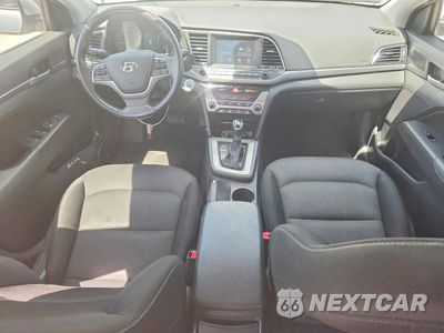Zdjęcie 8 z 12 samochodu: 2018 HYUNDAI ELANTRA VALUE EDITION VIN:5NPD84LF1JH260588 - miniatura