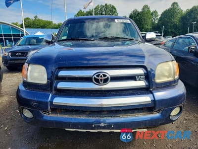 Piąte zdjęcie samochodu w środku: 2004 TOYOTA TUNDRA SR5 VIN:5TBBT44184S454518 - miniatura