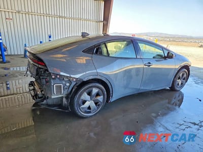 Trzecie zdjęcie samochodu z tyłu: 2024 TOYOTA PRIUS LE VIN:JTDACAAU9R3026949 - miniatura