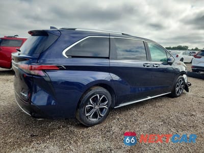 Trzecie zdjęcie samochodu z tyłu: 2025 TOYOTA SIENNA PLATINUM 7-PASSENGER VIN:5TDESKFCXSS219366 - miniatura