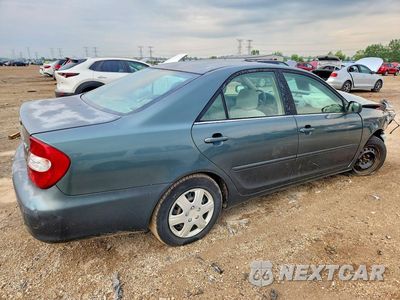 Trzecie zdjęcie samochodu z tyłu: 2004 TOYOTA CAMRY LE VIN:4T1BE32K94U270123 - miniatura