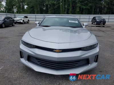 Piąte zdjęcie samochodu w środku: 2017 CHEVROLET CAMARO LT VIN:1G1FB1RX6H0122876 - miniatura