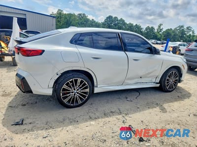 Trzecie zdjęcie samochodu z tyłu: 2026 BMW X2 M35I VIN:WBX83GM01T5683625 - miniatura