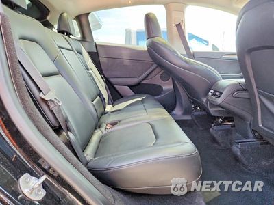 Zdjęcie 10 z 12 samochodu: 2023 TESLA MODEL Y VIN:7SAYGDEE2PA042210 - miniatura