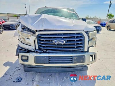 Piąte zdjęcie samochodu w środku: 2017 FORD F150 SUPERCREW VIN:1FTEW1CPXHKD86672 - miniatura