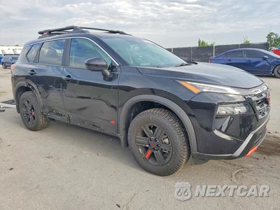 Czwarte zdjęcie samochodu z boku: 2026 NISSAN ROGUE ROCK CREEK VIN:5N1BT3BB4TC757448 - miniatura