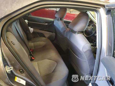 Zdjęcie 10 z 12 samochodu: 2018 TOYOTA CAMRY LE VIN:4T1B11HK4JU533475 - miniatura