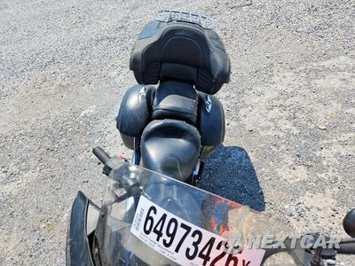 Piąte zdjęcie samochodu w środku: 2017 INDIAN MOTORCYCLE CO. CHIEFTAIN DARK HORSE VIN:56KTCDAA1H3342953 - miniatura