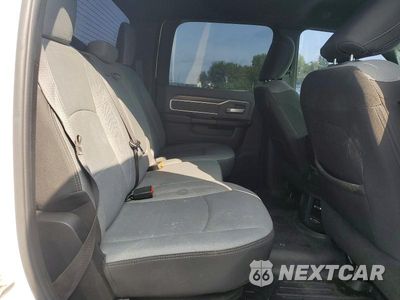 Zdjęcie 10 z 12 samochodu: 2021 RAM 2500 BIG HORN VIN:3C6UR5DL6MG676857 - miniatura