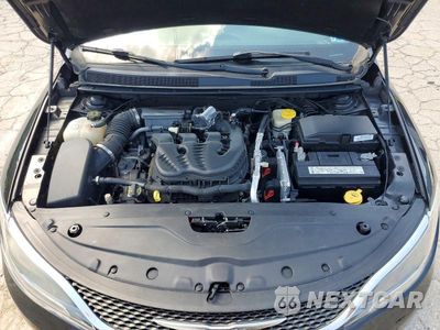 Zdjęcie 11 z 12 samochodu: 2015 CHRYSLER 200 C VIN:1C3CCCEG3FN542866 - miniatura
