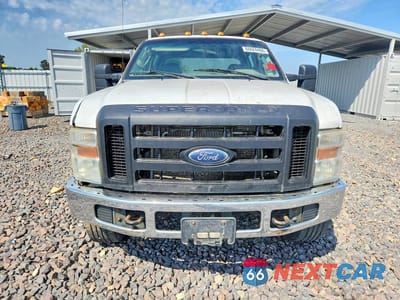 Piąte zdjęcie samochodu w środku: 2009 FORD F350 SUPER DUTY VIN:1FDSW35599EA94212 - miniatura