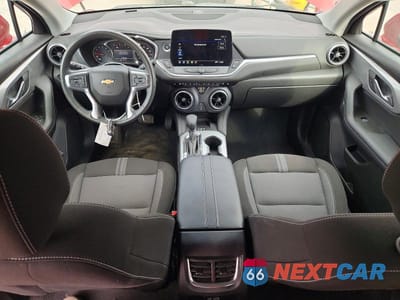 Zdjęcie 8 z 13 samochodu: 2024 CHEVROLET BLAZER 2LT VIN:3GNKBCR40RS142176 - miniatura