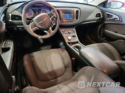 Zdjęcie 8 z 12 samochodu: 2016 CHRYSLER 200 LIMITED VIN:1C3CCCAB6GN125544 - miniatura