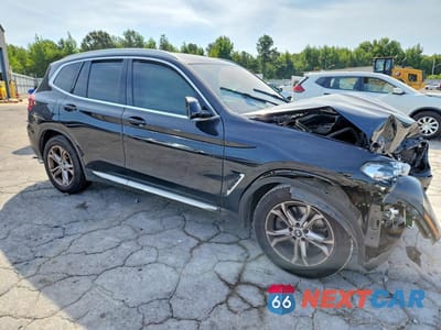 Czwarte zdjęcie samochodu z boku: 2021 BMW X3 SDRIVE30I VIN:5UXTY3C06M9H34373 - miniatura