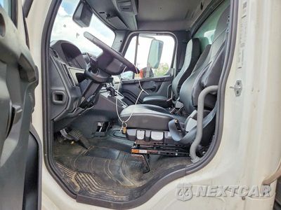 Zdjęcie 7 z 13 samochodu: 2026 FREIGHTLINER BUSINESS CLASS M2 REFRIGERATED BOX TRUCK VIN:1FVACWFC4THWU8080 - miniatura