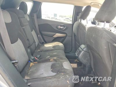 Zdjęcie 11 z 13 samochodu: 2017 JEEP CHEROKEE SPORT VIN:1C4PJLAB1HW640885 - miniatura